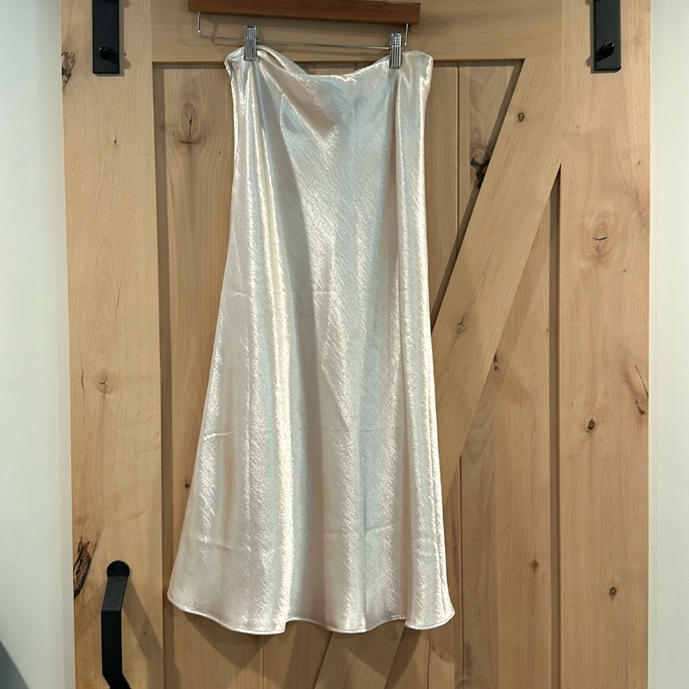 Satin Cream skirt